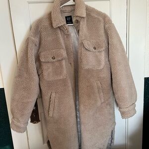 GAP Women’s Beige Sherpa Jacket